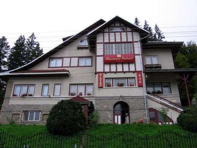 Vila Gabriel Sinaia, vedere exterioară de zi